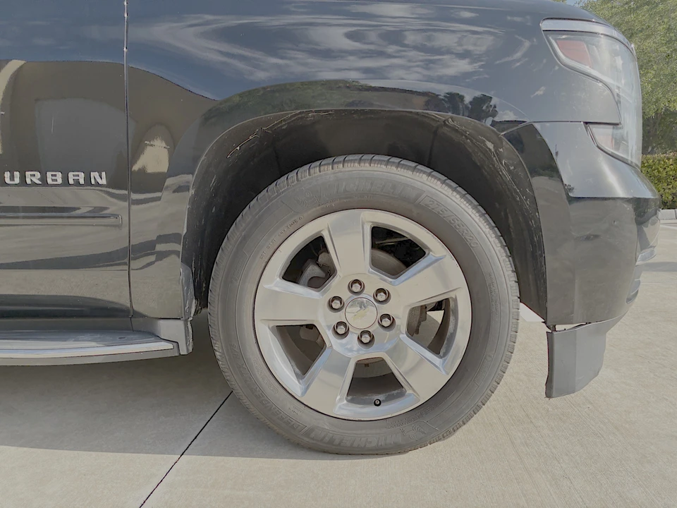 2016 Chevrolet Suburban 11th Gen - Image 24 of 31