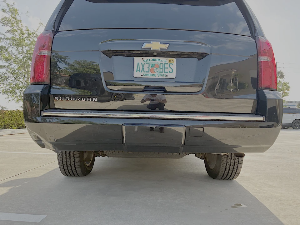 2016 Chevrolet Suburban 11th Gen - Image 27 of 31