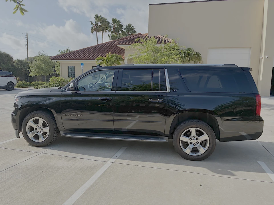 2016 Chevrolet Suburban 11th Gen - Image 12 of 31