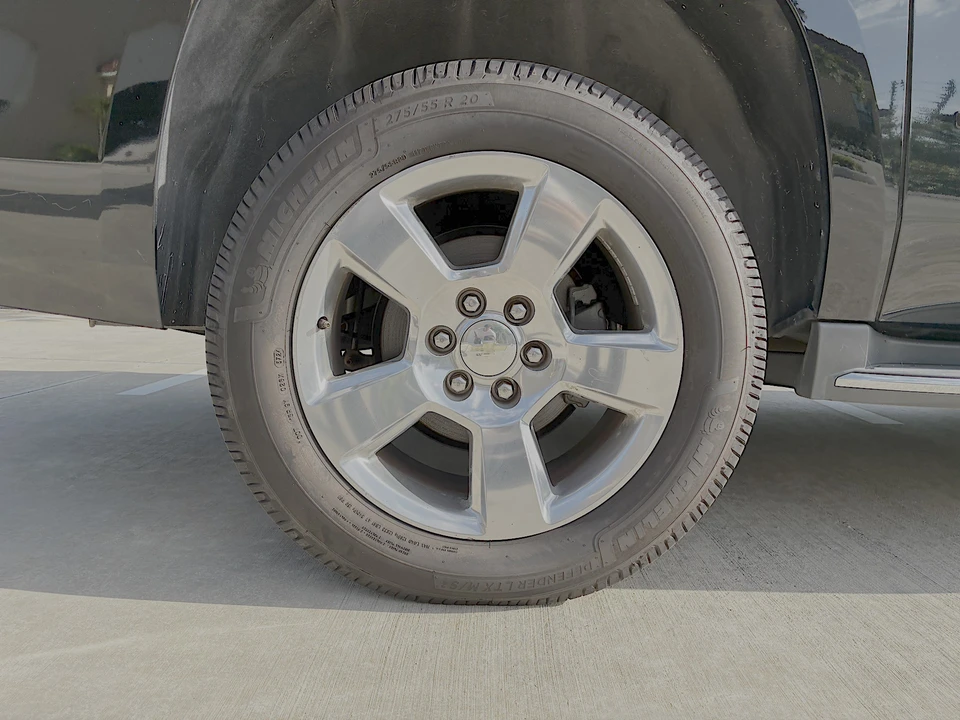 2016 Chevrolet Suburban 11th Gen - Image 23 of 31