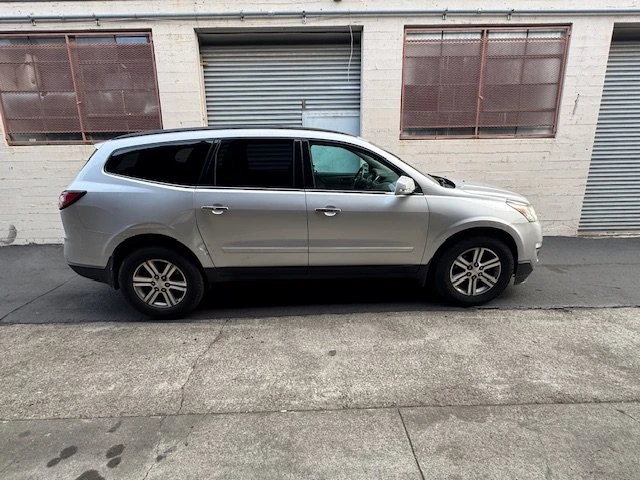 2016 Chevrolet Traverse - Image 5 of 13
