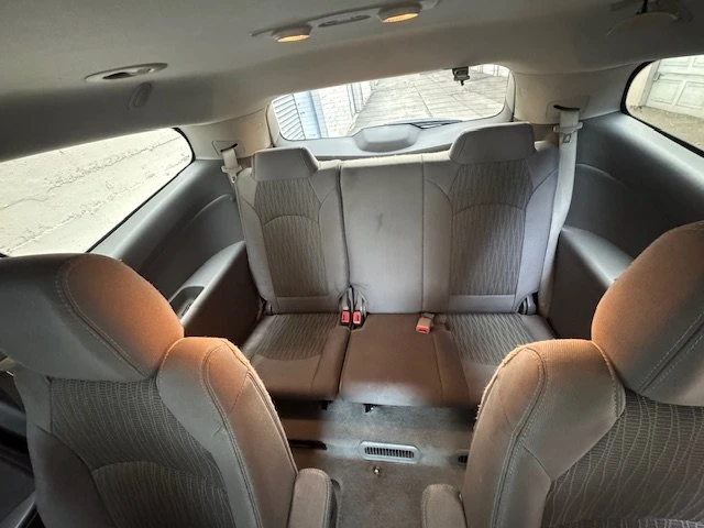 2016 Chevrolet Traverse - Image 11 of 13