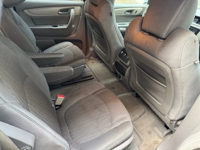 2016 Chevrolet Traverse - Image 10 of 13