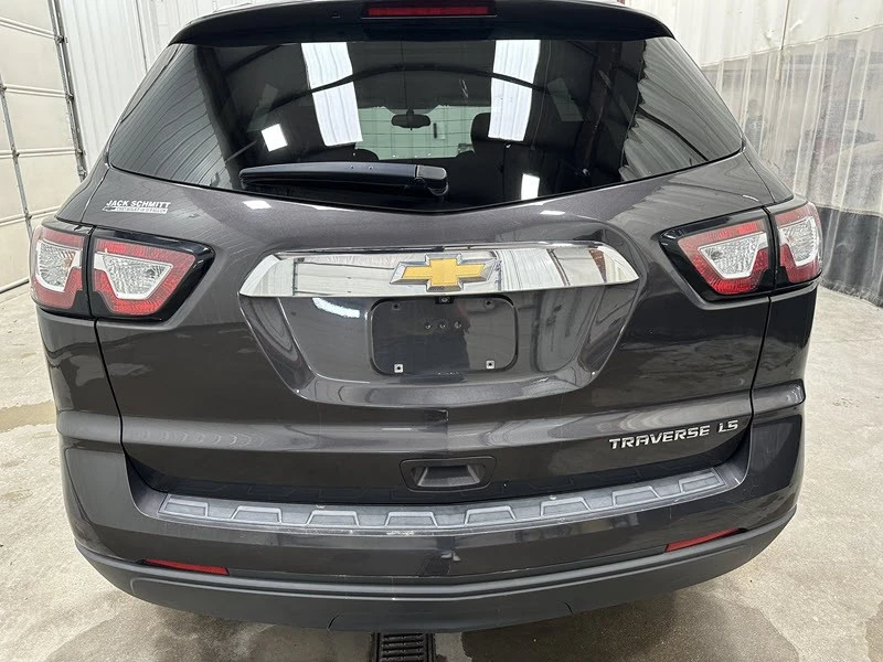 2016 Chevrolet Traverse - Image 14 of 21