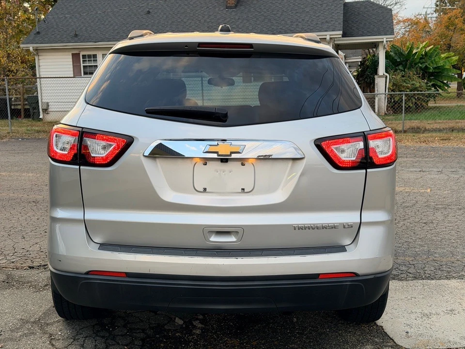 2016 Chevrolet Traverse - Image 6 of 18