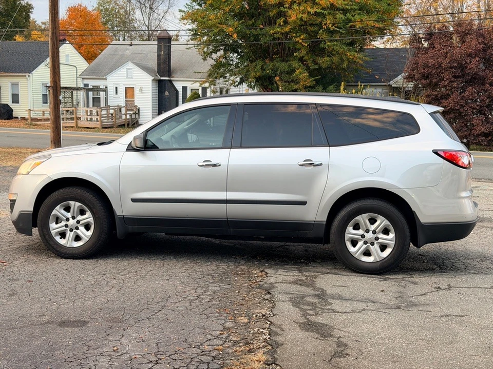 2016 Chevrolet Traverse - Image 10 of 18