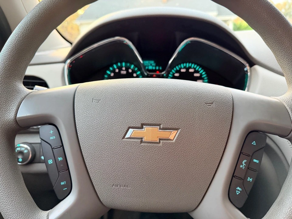 2016 Chevrolet Traverse - Image 17 of 18