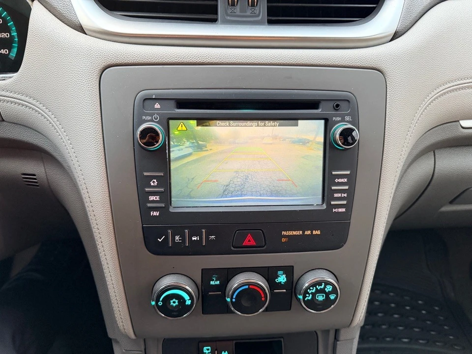 2016 Chevrolet Traverse - Image 16 of 18
