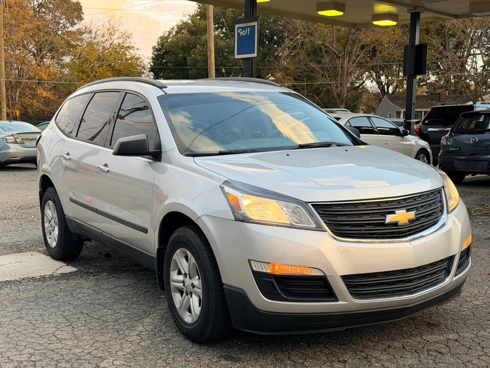 2016 Chevrolet Traverse - Image 3 of 18