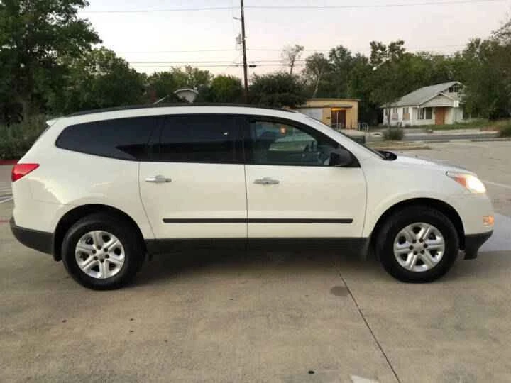 2016 Chevrolet Traverse - Image 3 of 10
