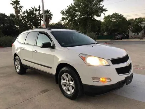 2016 Chevrolet Traverse LS Sport Utility 4D