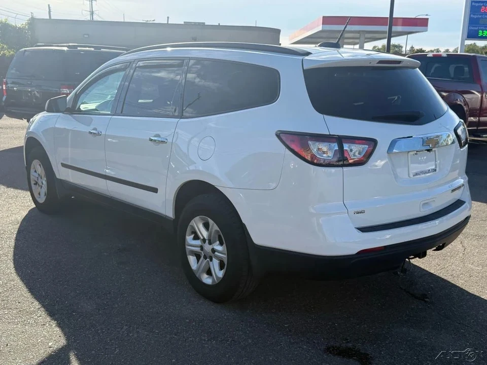 2016 Chevrolet Traverse - Image 7 of 12