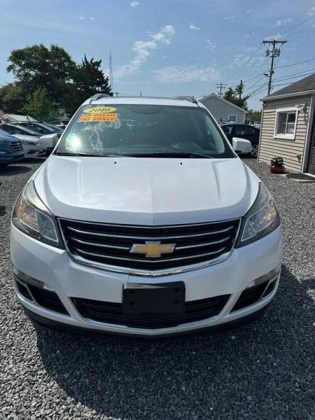 2016 Chevrolet Traverse - Image 8 of 12