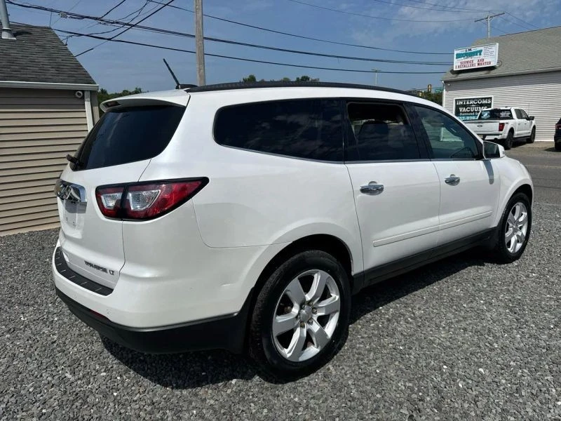 2016 Chevrolet Traverse - Image 5 of 12