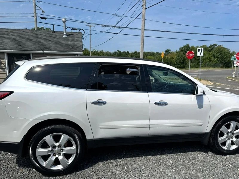 2016 Chevrolet Traverse - Image 6 of 12