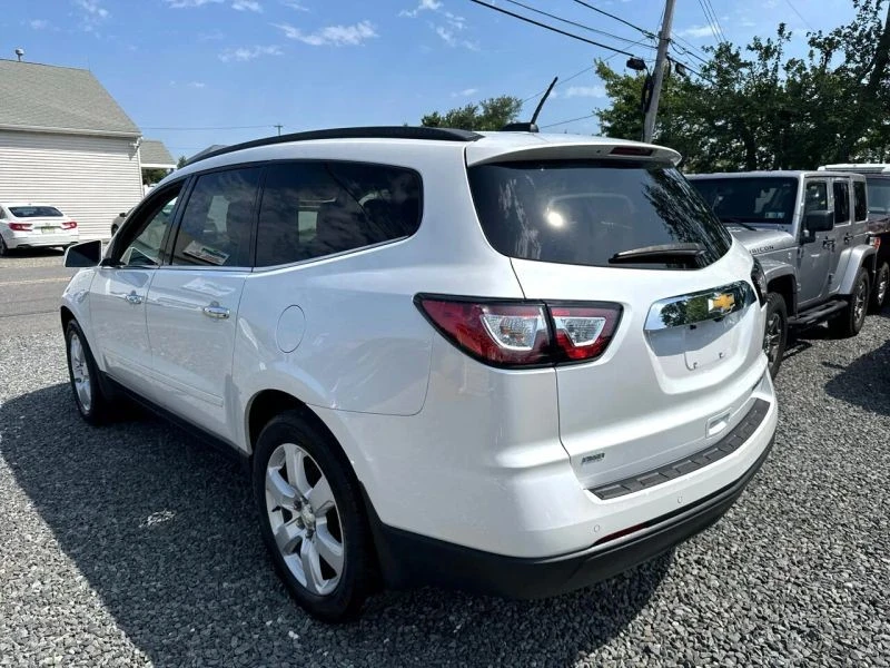 2016 Chevrolet Traverse - Image 3 of 12