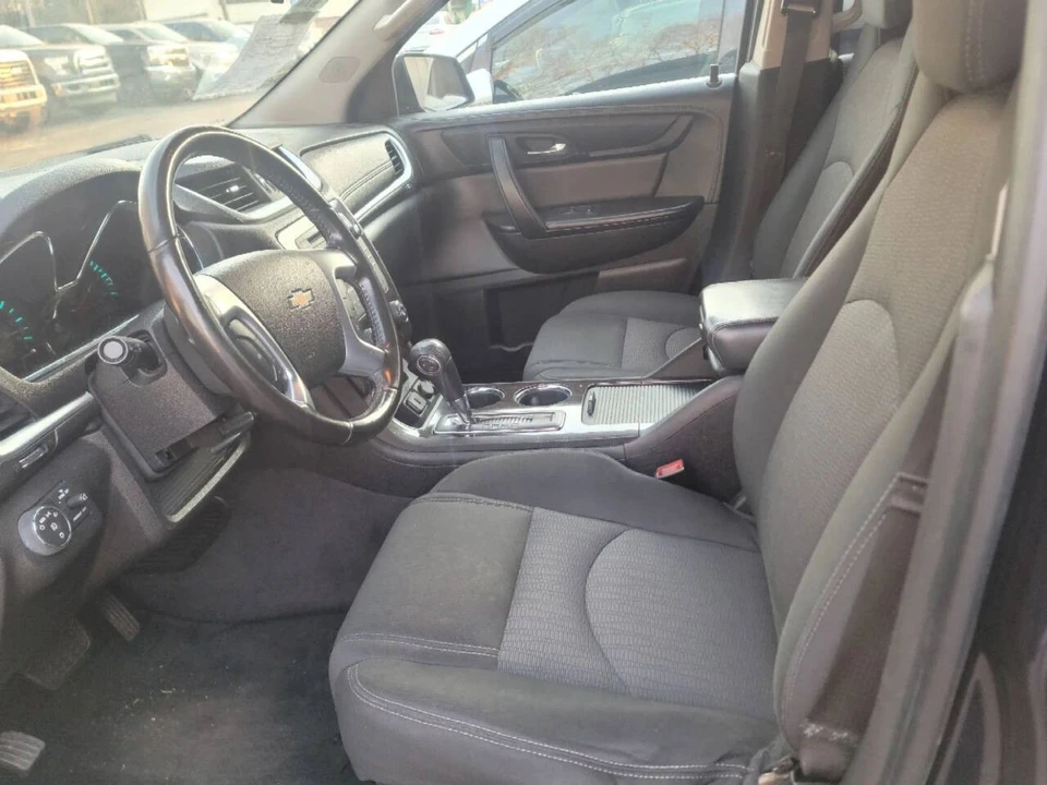 2016 Chevrolet Traverse - Image 17 of 21