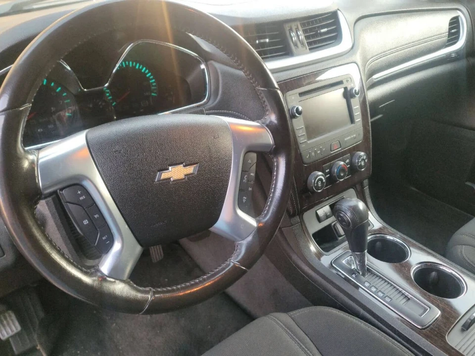2016 Chevrolet Traverse - Image 15 of 21