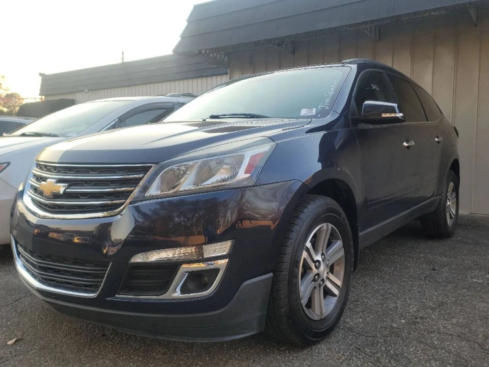 2016 Chevrolet Traverse - Image 2 of 21