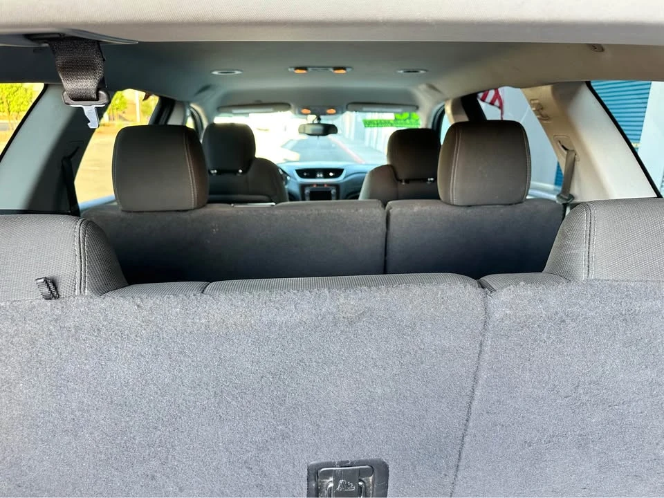 2016 Chevrolet Traverse - Image 14 of 19