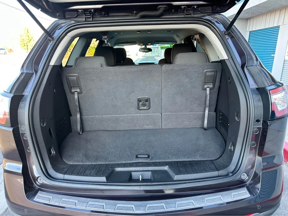 2016 Chevrolet Traverse - Image 17 of 19