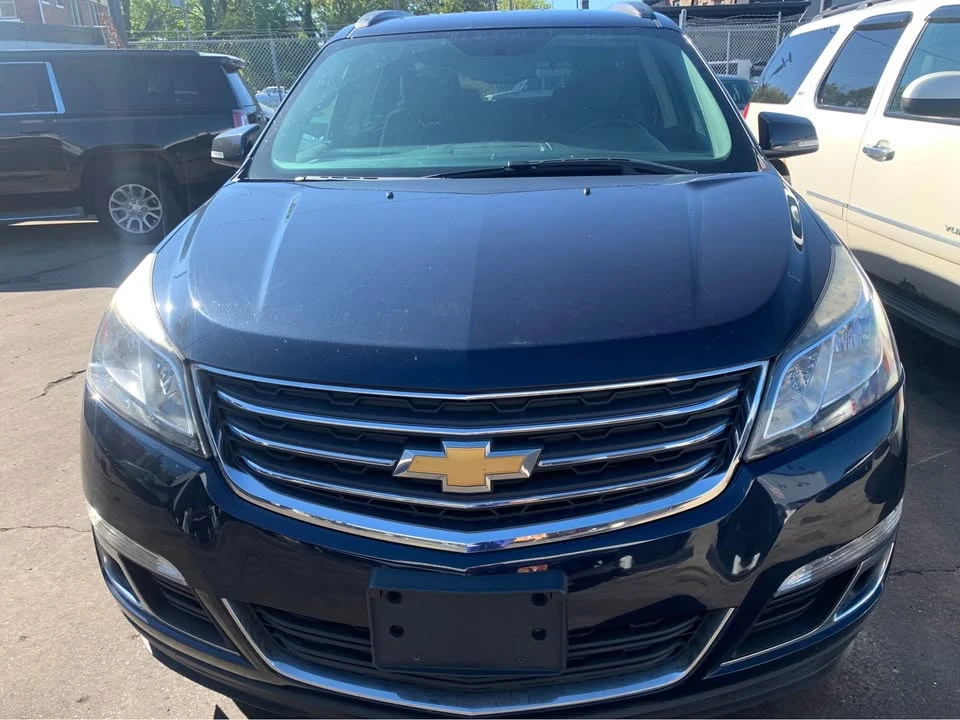 2016 Chevrolet Traverse - Image 2 of 11