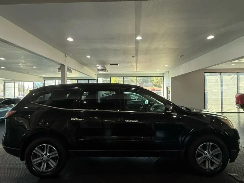 2016 Chevrolet Traverse - Image 8 of 20