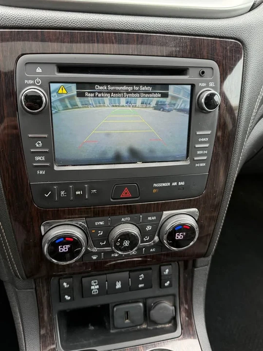 2016 Chevrolet Traverse - Image 8 of 8