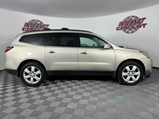 2016 Chevrolet Traverse - Image 8 of 21