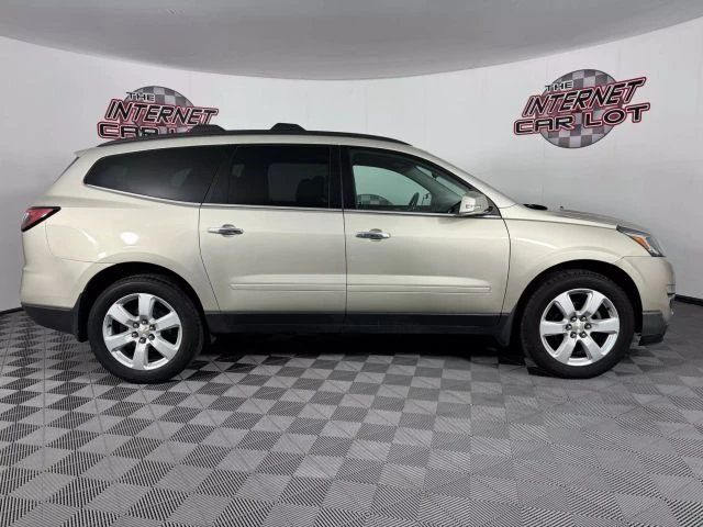 2016 Chevrolet Traverse - Image 8 of 12