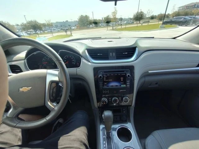 2016 Chevrolet Traverse - Image 11 of 12