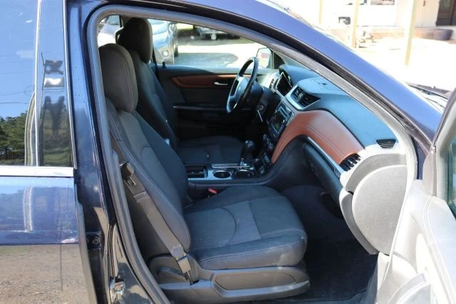 2016 Chevrolet Traverse - Image 13 of 16