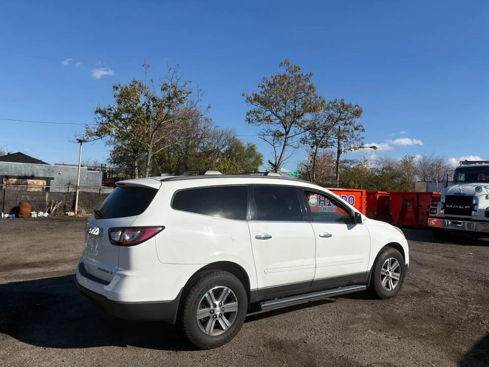 2016 Chevrolet Traverse - Image 4 of 10