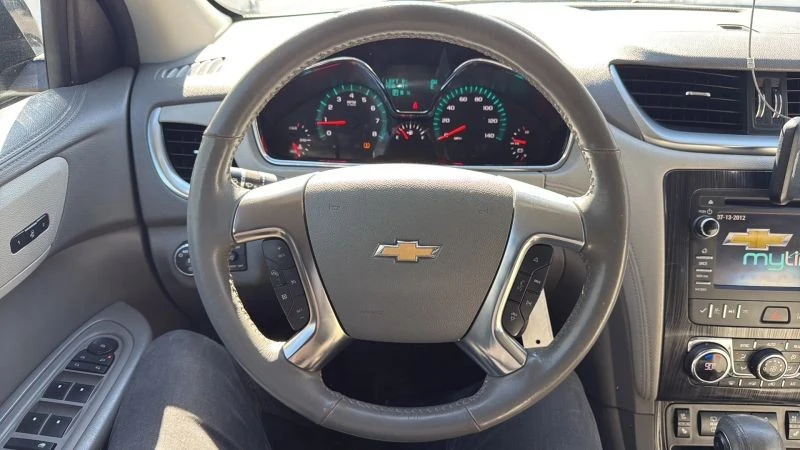 2016 Chevrolet Traverse - Image 10 of 12