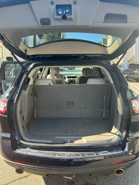 2016 Chevrolet Traverse - Image 11 of 12