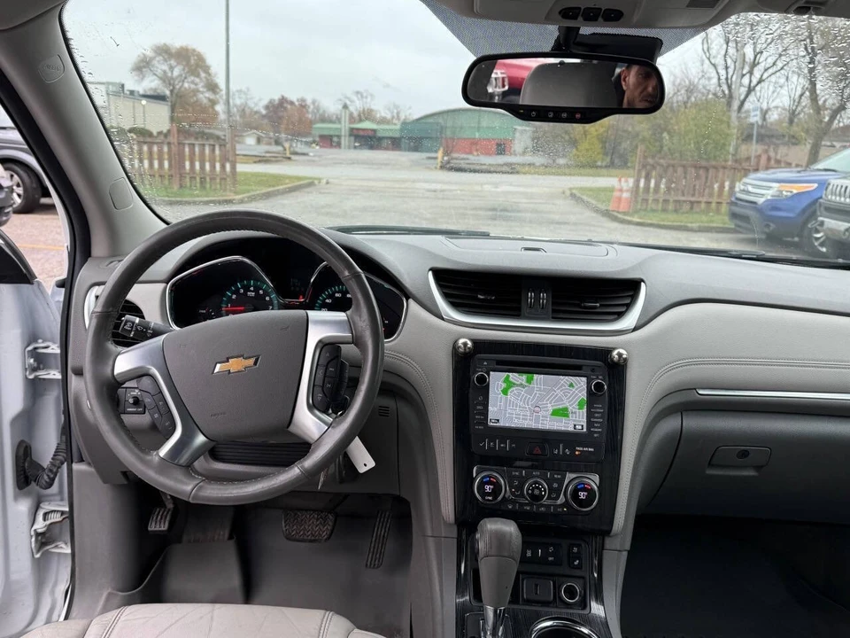 2016 Chevrolet Traverse - Image 6 of 21