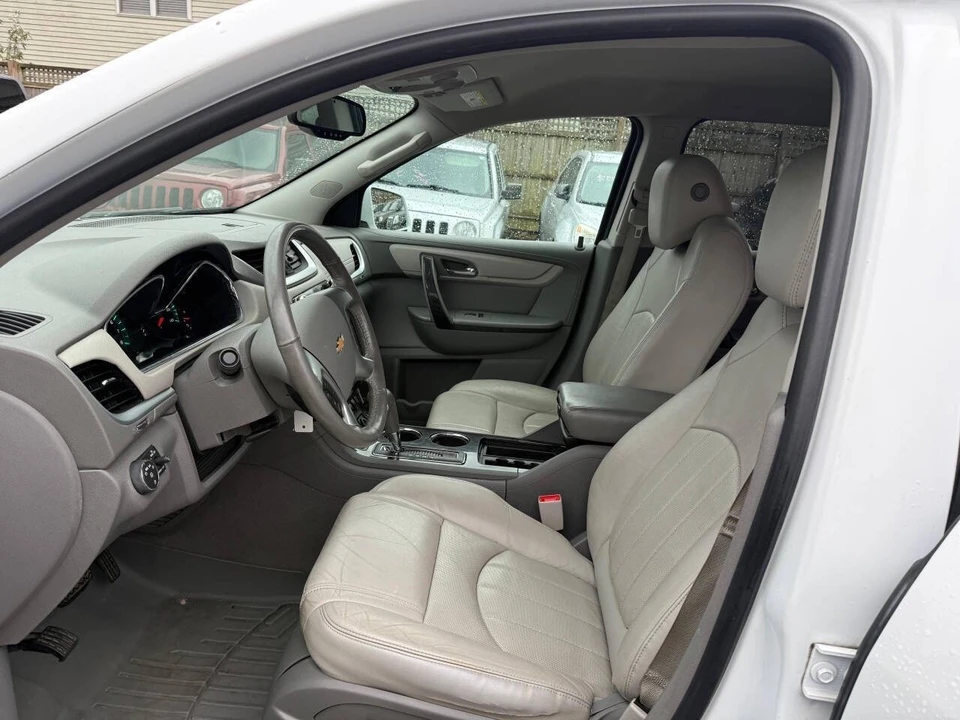 2016 Chevrolet Traverse - Image 12 of 21