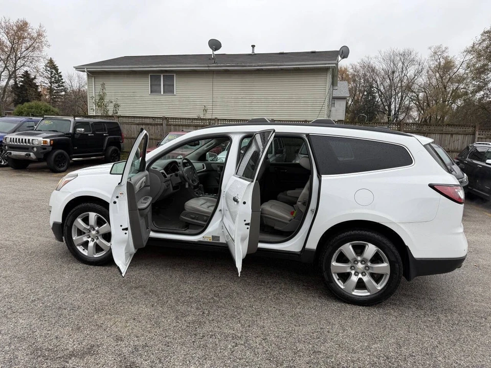2016 Chevrolet Traverse - Image 5 of 21