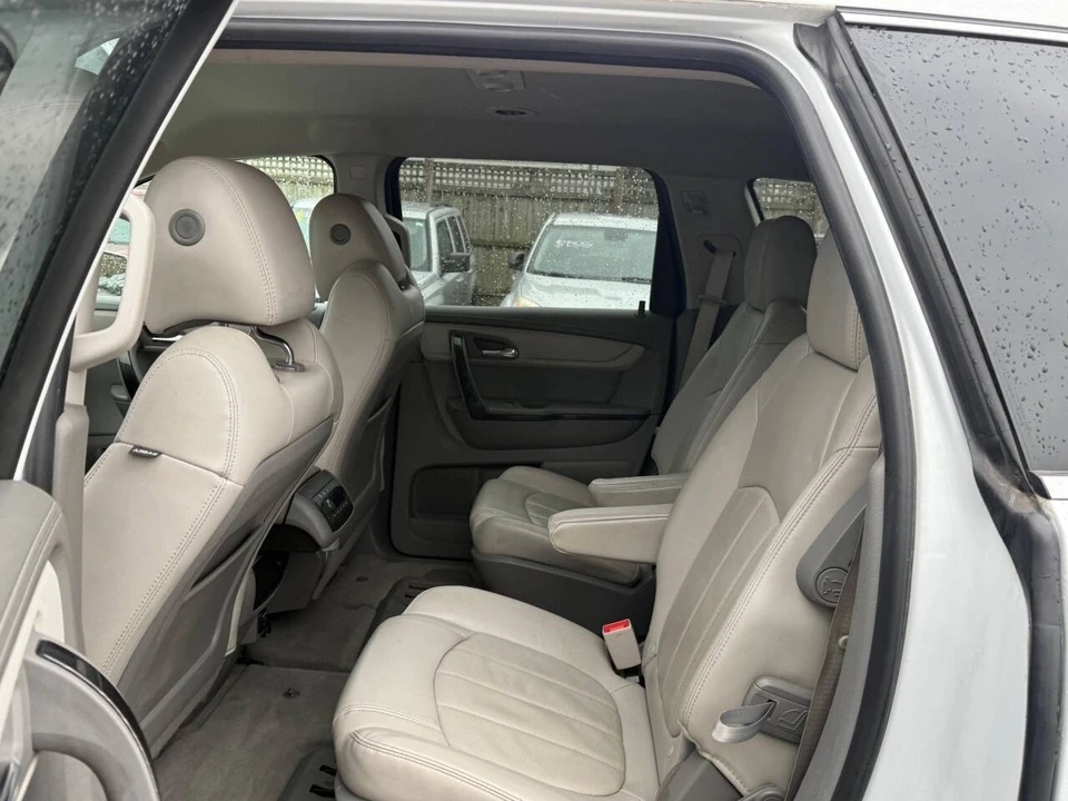 2016 Chevrolet Traverse - Image 11 of 21