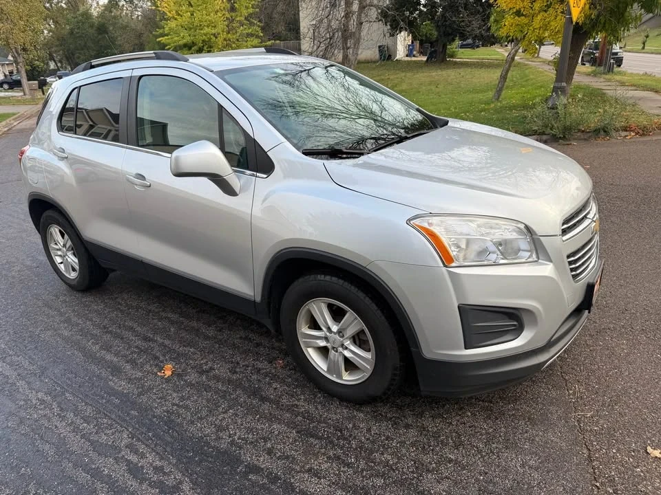2016 Chevrolet Trax - Image 2 of 8