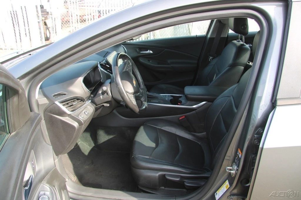 2016 Chevrolet Volt - Image 14 of 21