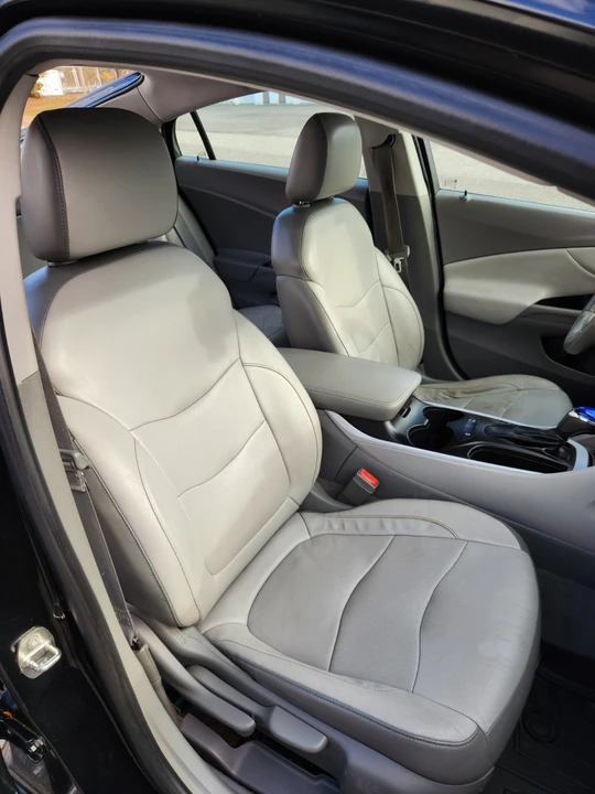 2016 Chevrolet Volt - Image 20 of 21