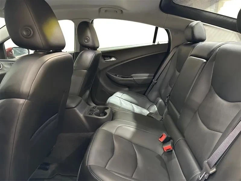 2016 Chevrolet Volt - Image 10 of 12