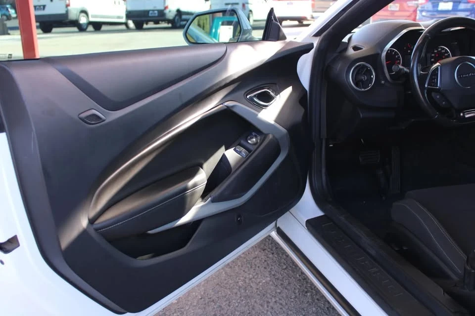 2016 Chevrolet Camaro 6th Gen - Image 11 of 13