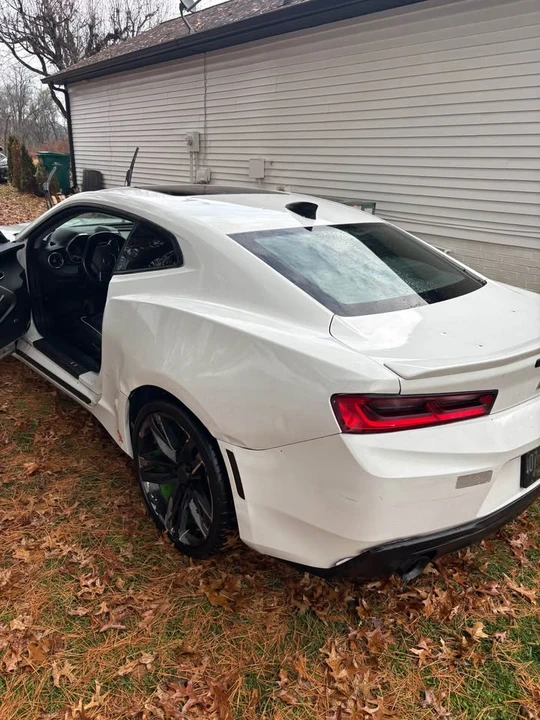 2016 Chevrolet Camaro 6th Gen - Image 4 of 9