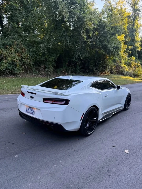 2016 Chevrolet Camaro SS 6th Gen - Image 5 of 15
