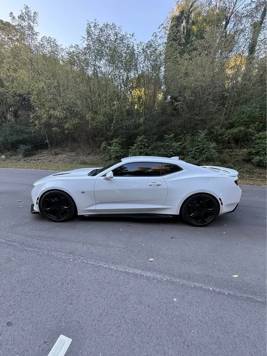 2016 Chevrolet Camaro SS 6th Gen - Image 8 of 15