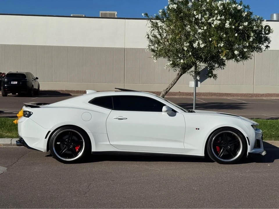 2016 Chevrolet Camaro SS 6th Gen - Image 11 of 19