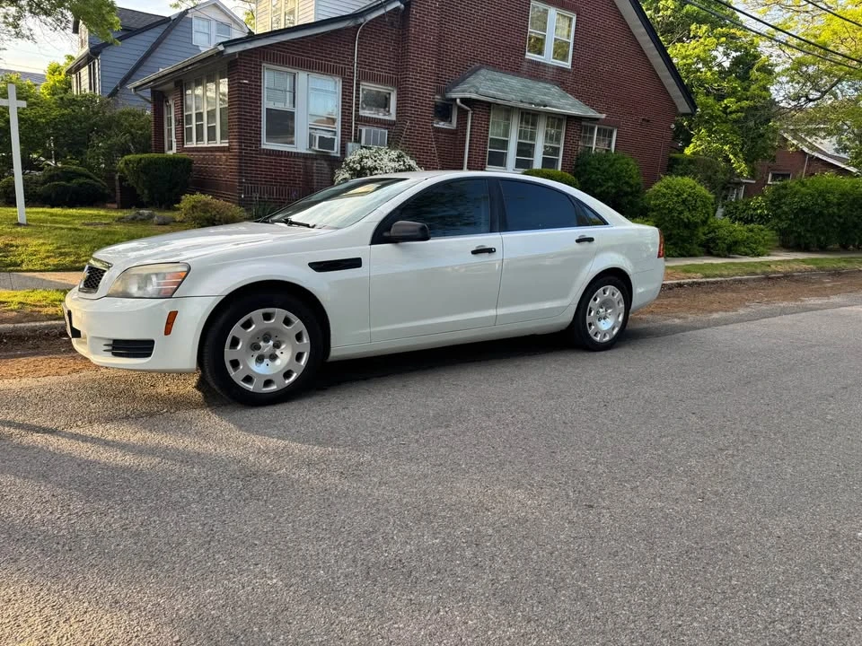 2016 Chevrolet Caprice - Image 2 of 17