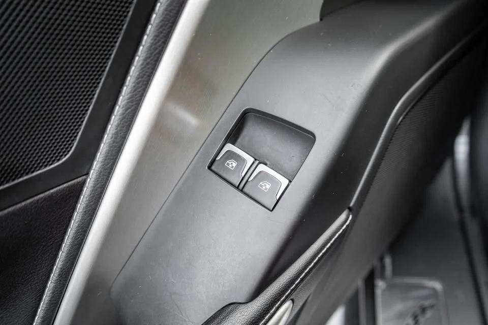 2016 Chevrolet Corvette C7 - Image 17 of 19